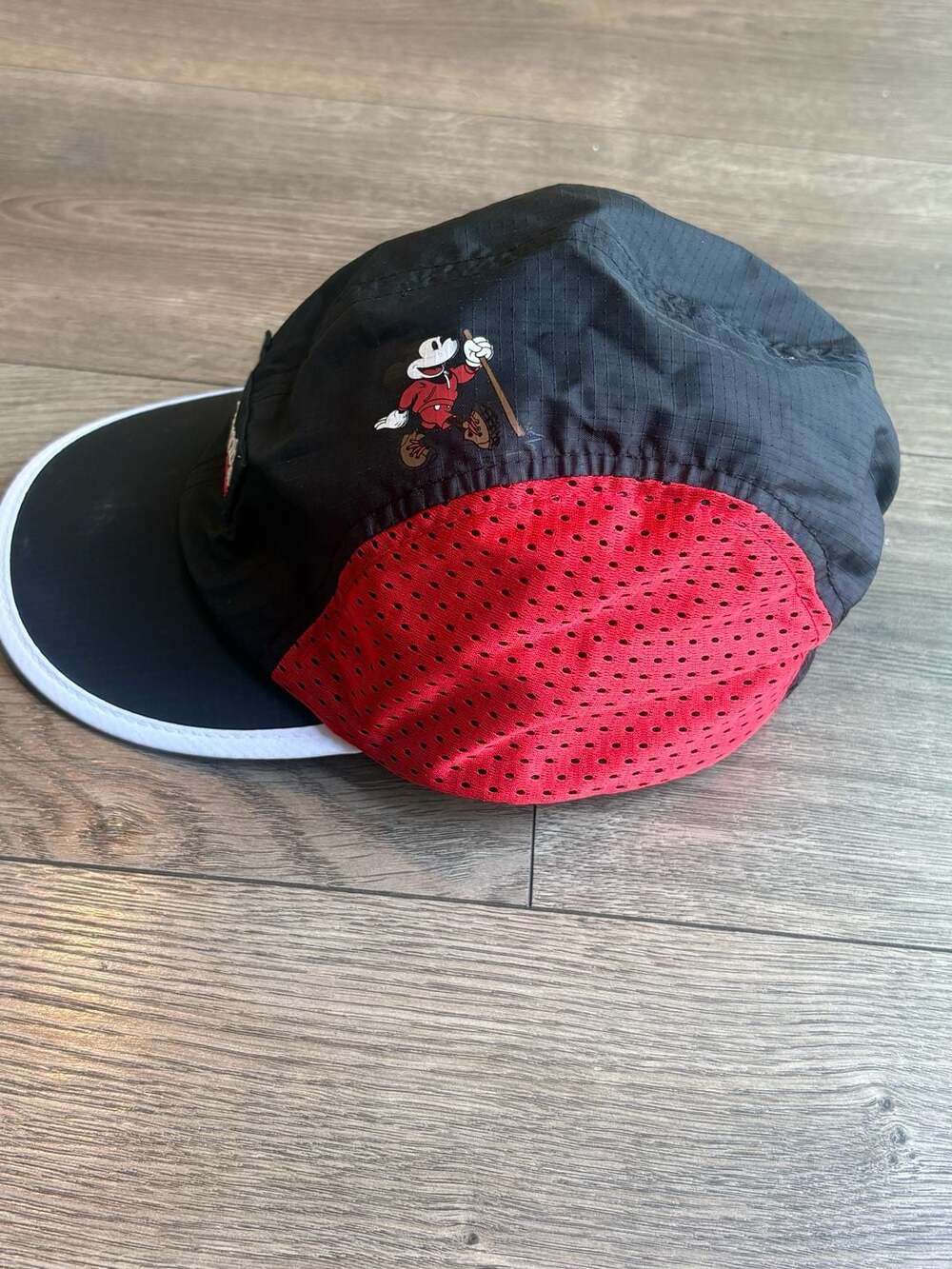 Columbia Disney Mickey Mouse Collection Cap Youth O/S Black Red